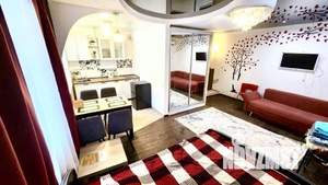 Студия квартира, посуточно, 35м2, 1/5 этаж