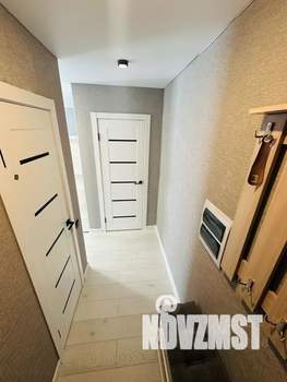 Студия квартира, посуточно, 35м2, 4/5 этаж