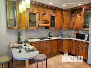 2-к квартира, посуточно, 68м2, 8/16 этаж