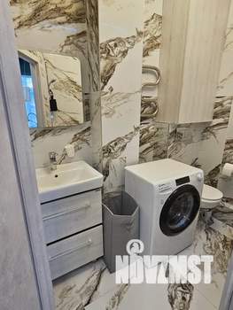 Студия квартира, посуточно, 35м2, 5/8 этаж