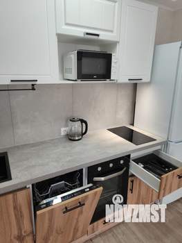 2-к квартира, посуточно, 37м2, 7/10 этаж