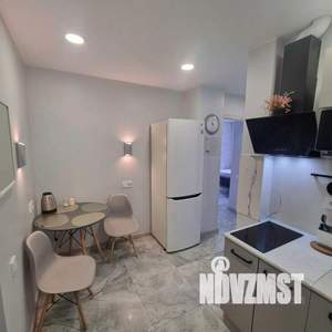 2-к квартира, посуточно, 40м2, 1/1 этаж
