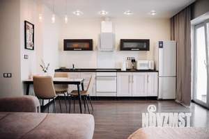 Студия квартира, посуточно, 35м2, 20/25 этаж