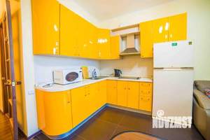 2-к квартира, посуточно, 65м2, 13/20 этаж