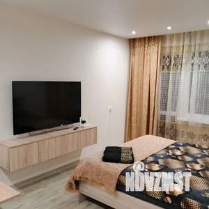 1-к квартира, посуточно, 37м2, 10/10 этаж