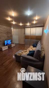 Студия квартира, посуточно, 36м2, 2/5 этаж