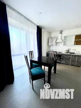 1-к квартира, посуточно, 45м2, 1/25 этаж