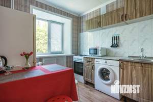 1-к квартира, посуточно, 32м2, 3/5 этаж