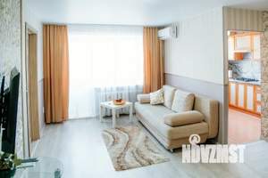 2-к квартира, посуточно, 45м2, 4/5 этаж