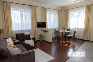2-к квартира, посуточно, 55м2, 1/1 этаж