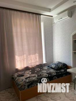 1-к квартира, посуточно, 13м2, 1/1 этаж