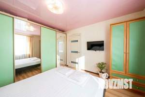 2-к квартира, посуточно, 52м2, 1/1 этаж