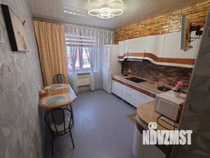 1-к квартира, посуточно, 33м2, 3/3 этаж