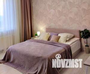 1-к квартира, посуточно, 40м2, 10/25 этаж