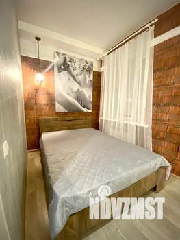 Студия квартира, посуточно, 35м2, 1/2 этаж