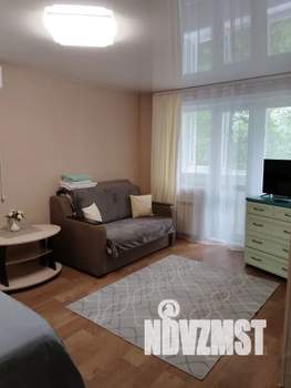 1-к квартира, посуточно, 40м2, 2/5 этаж