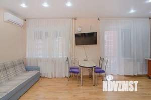 Студия квартира, посуточно, 43м2, 7/9 этаж