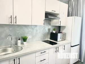 1-к квартира, посуточно, 35м2, 13/16 этаж