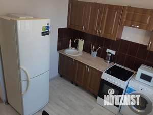 1-к квартира, посуточно, 35м2, 6/9 этаж
