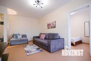 2-к квартира, посуточно, 42м2, 5/5 этаж