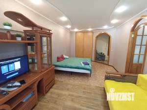 1-к квартира, посуточно, 33м2, 4/9 этаж