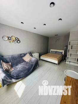 Студия квартира, посуточно, 35м2, 4/5 этаж