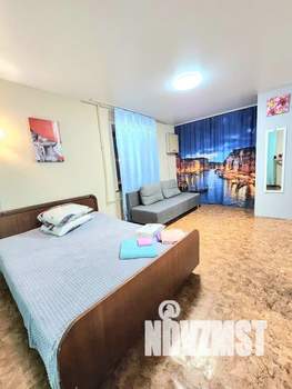 Студия квартира, посуточно, 33м2, 2/5 этаж