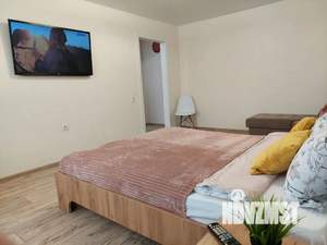 1-к квартира, посуточно, 37м2, 3/10 этаж