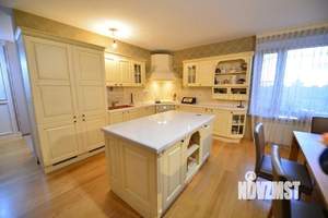 4-к квартира, на длительный срок, 180м2, 9/9 этаж