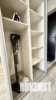 Студия квартира, посуточно, 35м2, 1/10 этаж