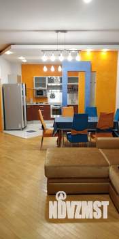 4-к квартира, на длительный срок, 140м2, 4/9 этаж