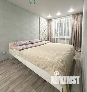 2-к квартира, посуточно, 40м2, 5/5 этаж