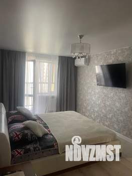 1-к квартира, посуточно, 37м2, 6/10 этаж