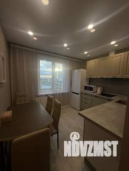 1-к квартира, посуточно, 33м2, 10/10 этаж