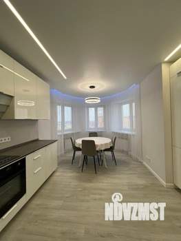 3-к квартира, на длительный срок, 130м2, 17/27 этаж