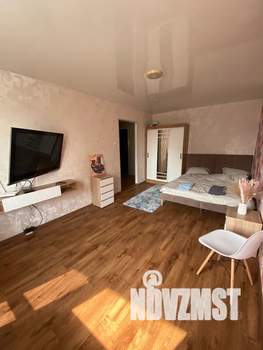 1-к квартира, посуточно, 27м2, 10/10 этаж