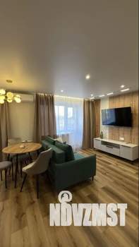 1-к квартира, посуточно, 53м2, 1/1 этаж