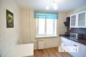 1-к квартира, посуточно, 36м2, 3/10 этаж