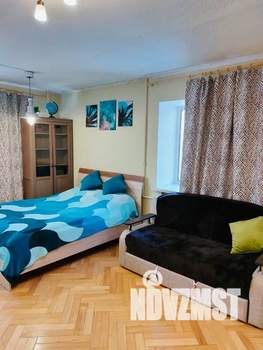 Студия квартира, посуточно, 32м2, 4/5 этаж