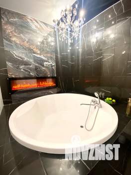 Студия квартира, посуточно, 35м2, 1/2 этаж