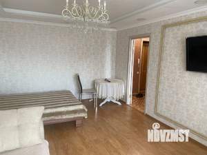 1-к квартира, посуточно, 35м2, 6/9 этаж