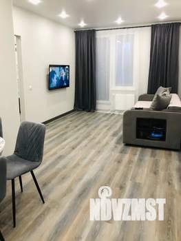 2-к квартира, посуточно, 37м2, 2/25 этаж