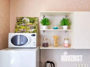 Студия квартира, посуточно, 40м2, 11/17 этаж