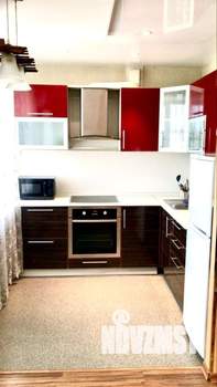 Студия квартира, посуточно, 35м2, 7/9 этаж