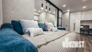 Студия квартира, посуточно, 37м2, 2/25 этаж