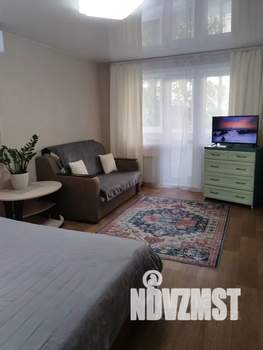 1-к квартира, посуточно, 40м2, 2/5 этаж