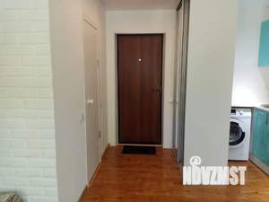 Студия квартира, посуточно, 20м2, 1/9 этаж