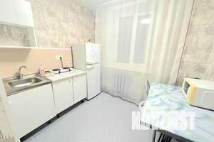 1-к квартира, посуточно, 25м2, 1/2 этаж