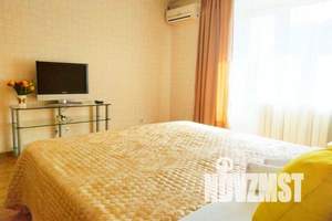 1-к квартира, посуточно, 50м2, 2/10 этаж