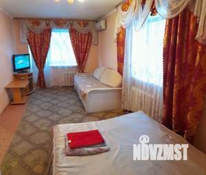 1-к квартира, посуточно, 32м2, 1/1 этаж